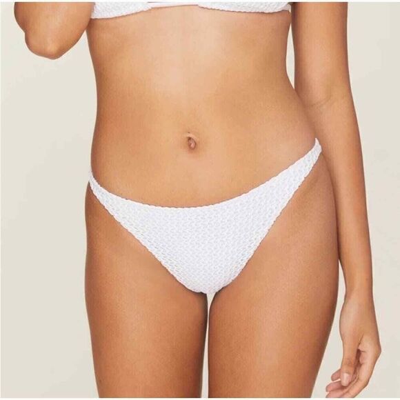 Andie x Demi Moore Colab Bikini The Tropez Bottom White Crochet Size Large - Picture 1 of 4